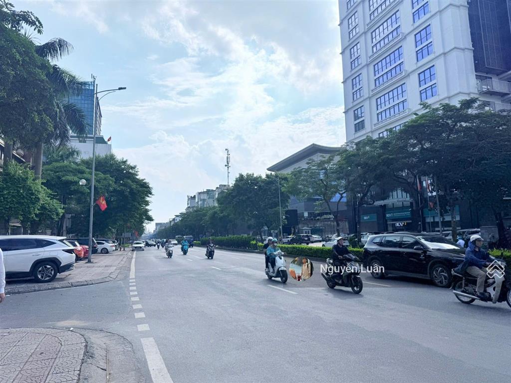 Gia đình cần bán lô đất 180m2 ngô gia tự, trường lâm, phường việt hưng, long biên gần công viên
