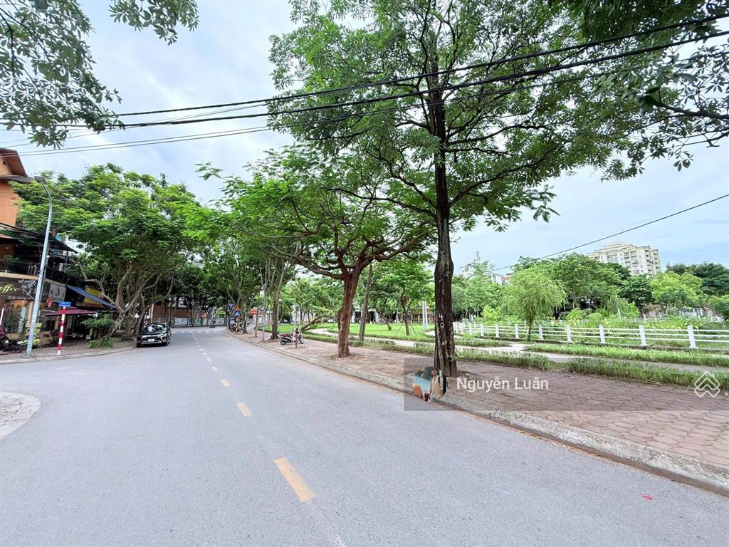 Bán 91m2 đất gia lâm cơ hội sở hữu lô đất hiếm một mặt đường, một mặt view hồ