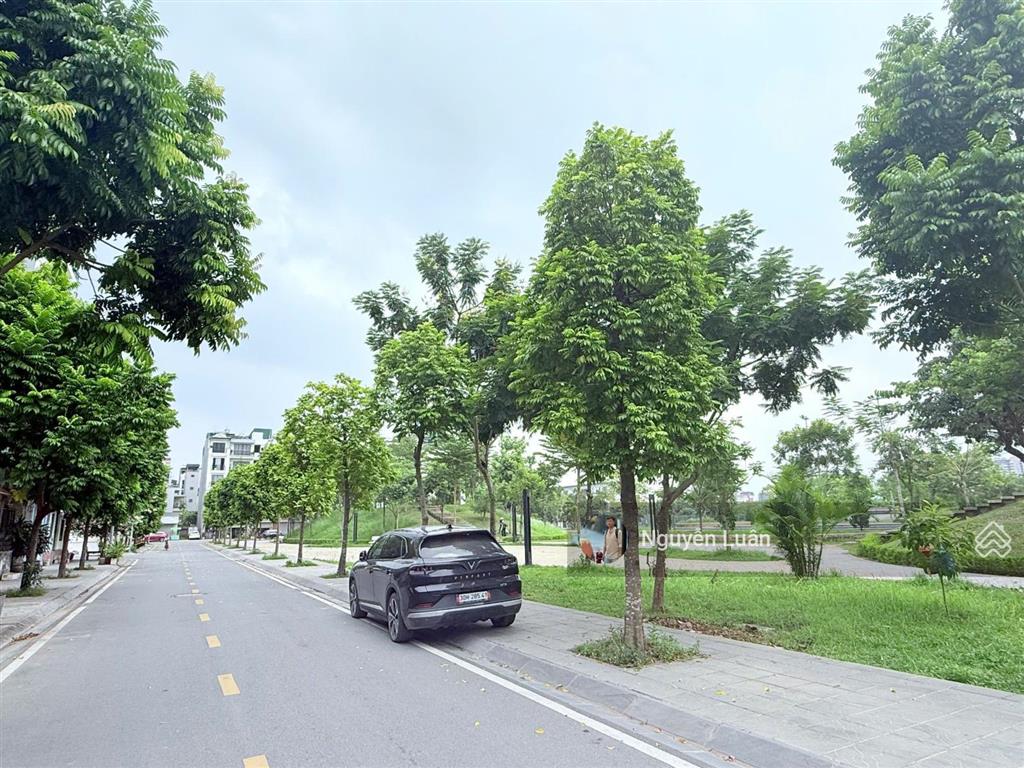 Bán nhà ngọc thụy đường ô tô 7 chỗ qua nhà, giáp công viên và trường học tiện ích đầy đủ và đa dạng