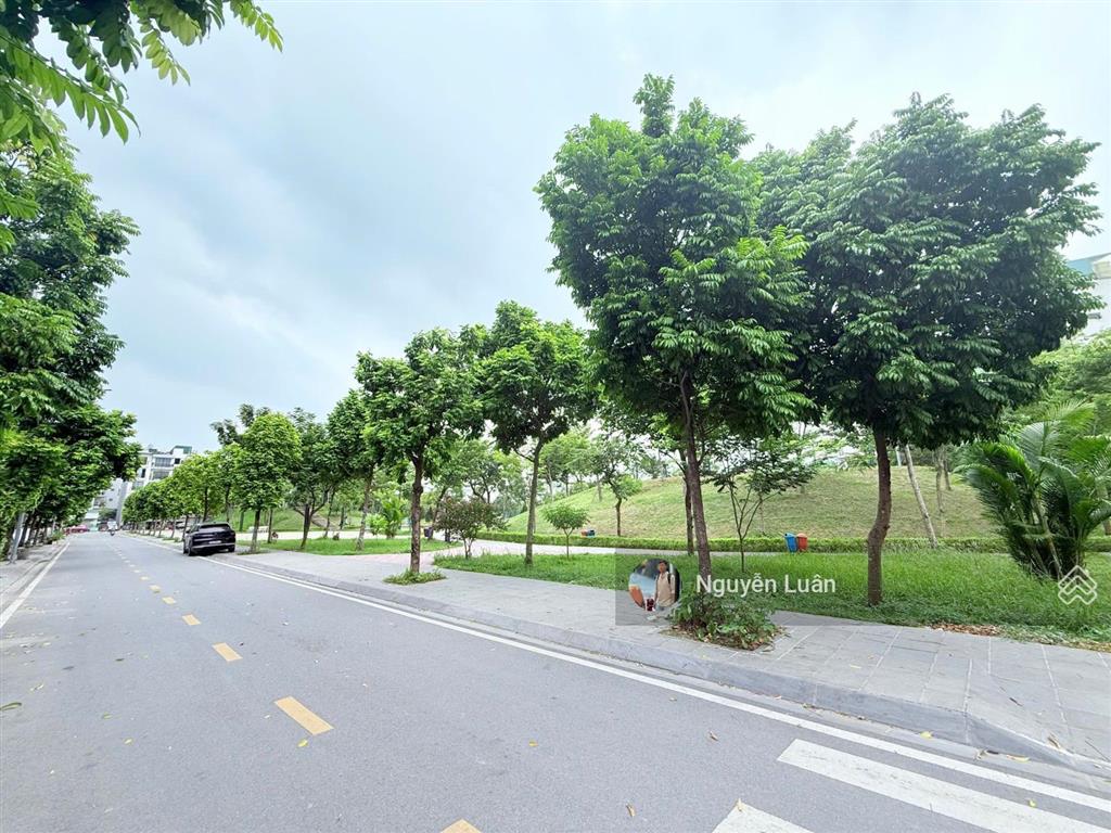 Bán nhà ngọc thụy đường ô tô 7 chỗ qua nhà, giáp công viên và trường học tiện ích đầy đủ và đa dạng