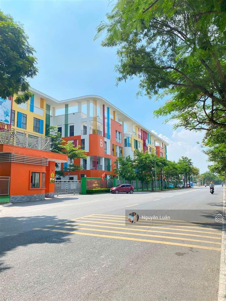 Bán lô đất 120m2 phúc lợi, việt hưng mặt đường lớn, vỉa hè rộng ô tô tránh kinh doanh