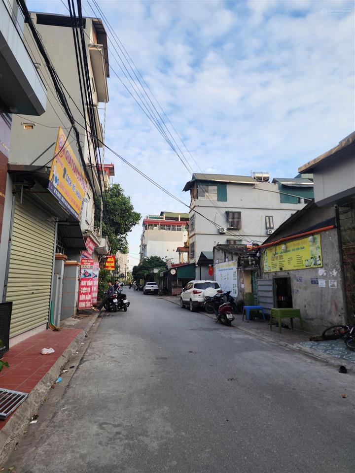 Nhà 186m2, giáp hải, đa tốn  gia lâm ngõ ôtô tránh  cầm bank cần bán gấp