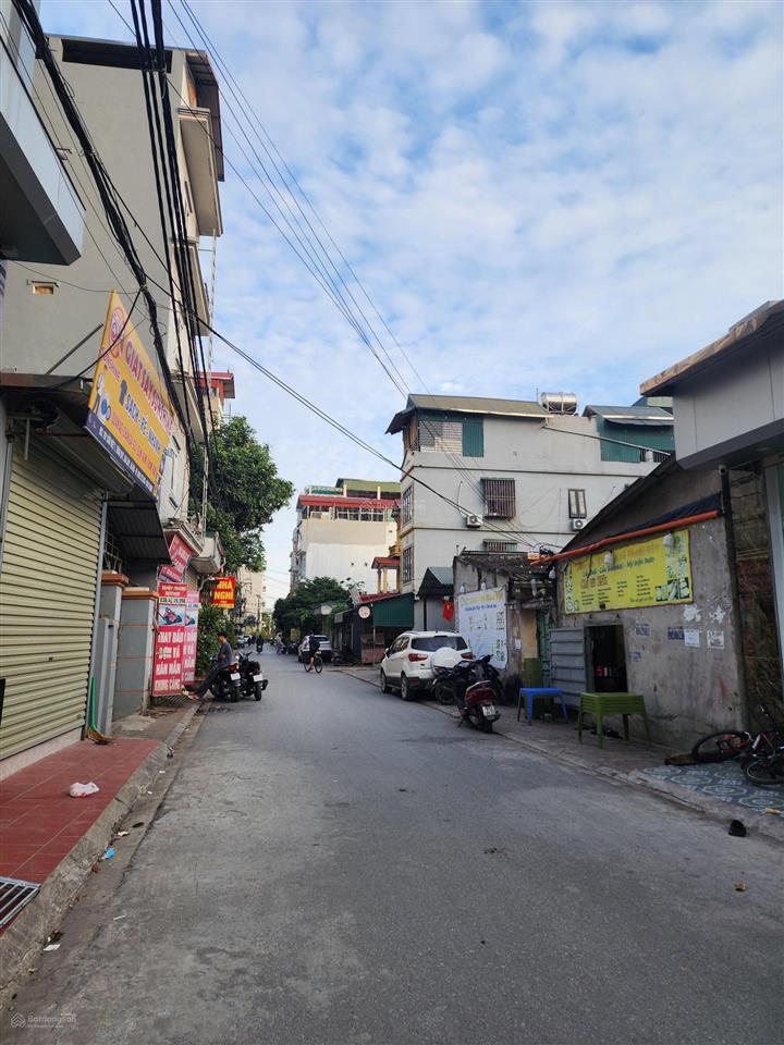 Nhà 186m2, giáp hải, đa tốn  gia lâm ngõ ôtô tránh  cầm bank cần bán gấp