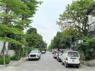 Bán nhà 121m2, mt 8m đông dư, giáp hải đường ô tô tránh, vỉa hè rộng kinh doanh