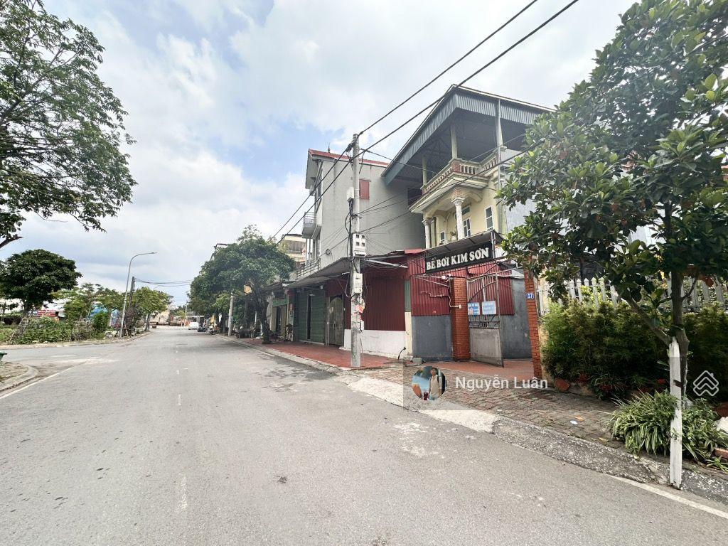 Bán nhà 121m2, mt 8m đông dư, giáp hải đường ô tô tránh, vỉa hè rộng kinh doanh