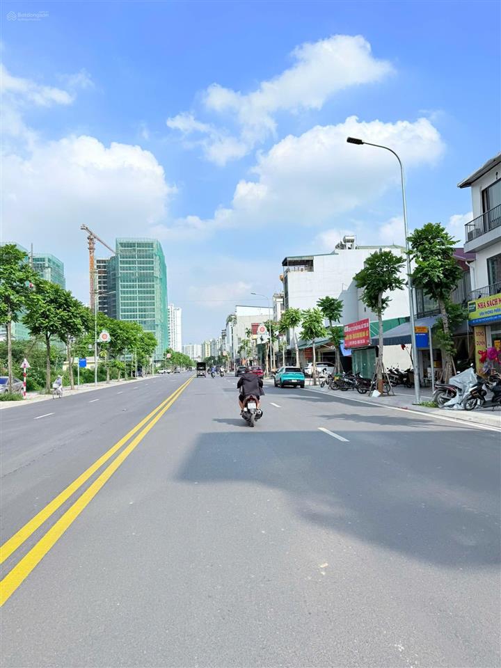 Bán lô đất 525m2 mặt đường hồng tiến, vị trí đẹp phố gần bv tâm anh, cầu trần hưng đạo