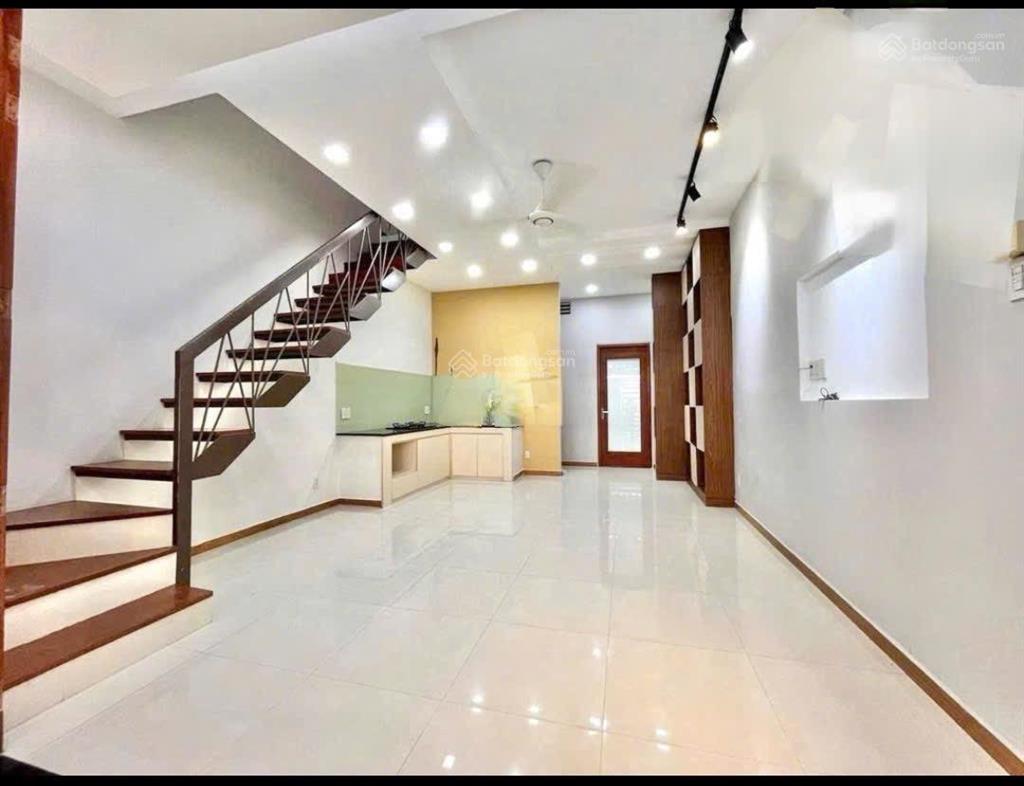 11,5tr  1 lầu  3pn  hẻm xe tải  lê đình cẩn giáp khu tên lửa quận bình tân