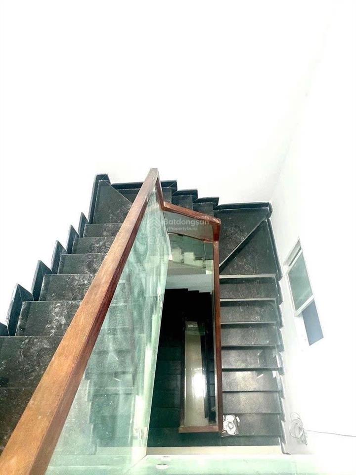Nhà cho thuê hẻm 7m  vườn lài  lê văn phan, tân phú  4x18m  2 lầu  5pn  giá 17tr