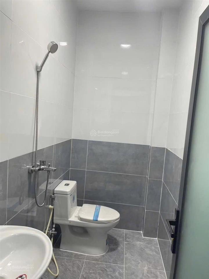 Nhà mới đẹp quá rẻ 15tr  4x22m  3pn, đường tỉnh lộ 10, bt giáp khu tên lửa