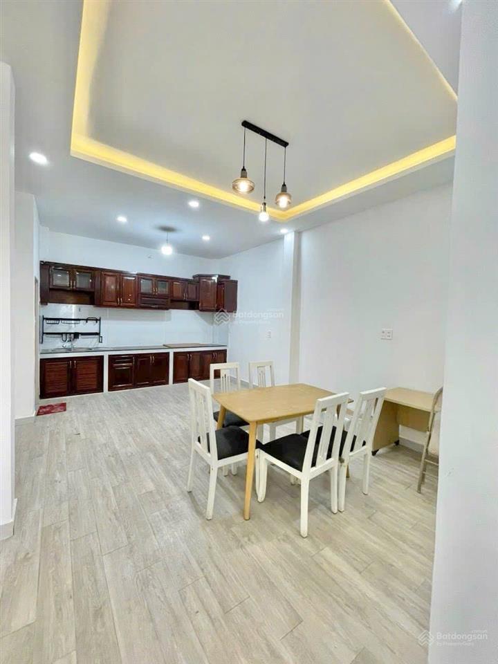 Cho thuê nhà riêng 75.6m2, 12 triệu vnd, kênh nước đen, bình tân giáp tân phú