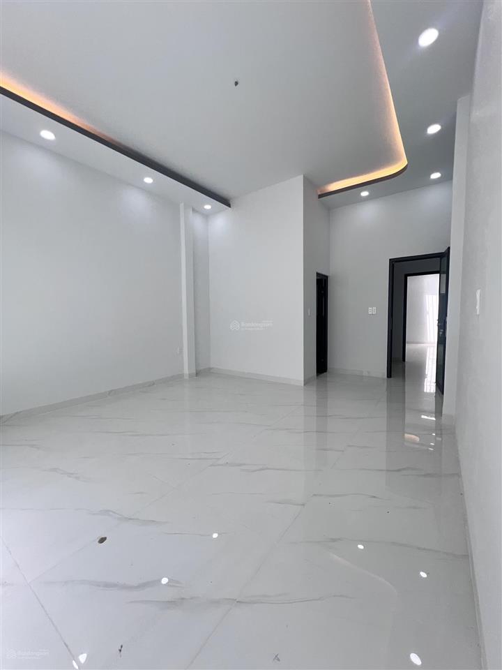Nhà mới keng 1/ lũy bán bích gần đầm sen  thoại ngọc hầu