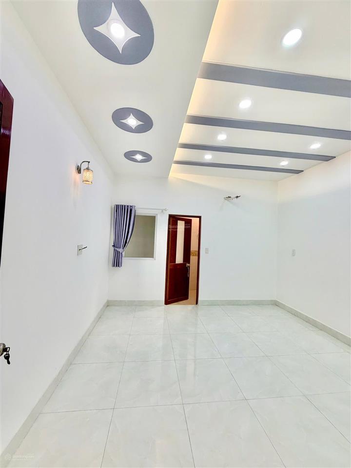 18tr nhà mới keng tỉnh lộ 10  giáp tên lửa thuận tiện qua aeon bình tân