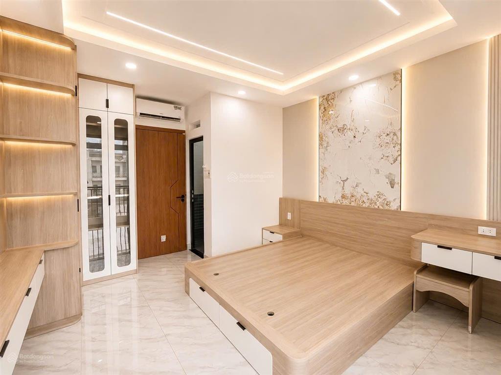 15tr3lầu4pnnhà mới đẹp full nội thất  phường bình tân