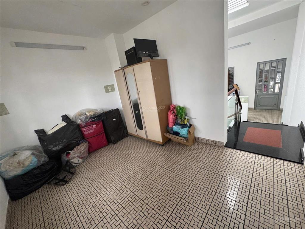 18tr  nhà đẹp full nội thất  hxh  đường dân chủ, tân thành, tân phú