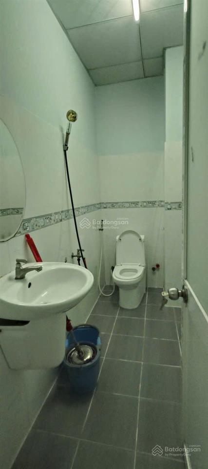 Cho thuê nhà đẹp hẻm xe hơi  đường số 5, bình tân giáp tân phú giá chỉ 12 triệu/tháng