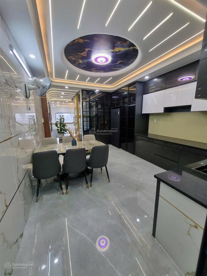 25tr  3 lầu  5pn nhà đẹp ao đôi, có thang máy + gara ô tô