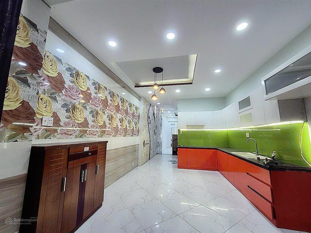 18tr  3lầu  5pn  nhà đẹp full nội thất  hxh thông  lê văn quới bình tân