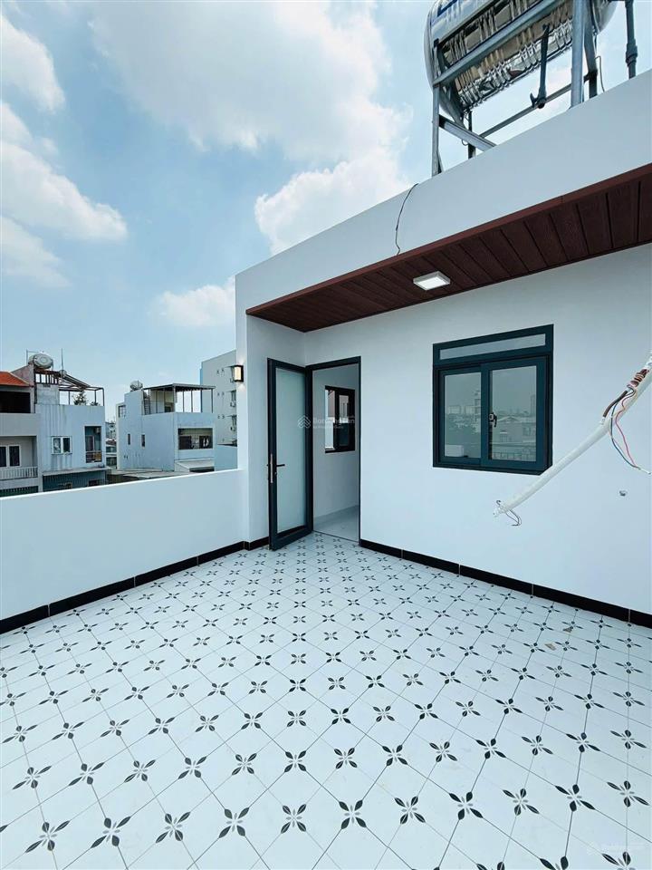Nhỉnh 5 tỷ  bán nhà căn góc 3 mặt hẻm phạm thế hiển, q8