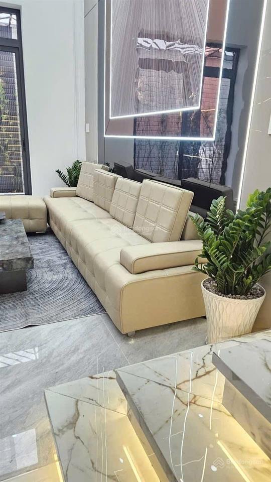 Thang máy 450kg  khu phân lô vip lê văn quới  56m2 (4 x 14)  5 tầng  tặng full nội thất