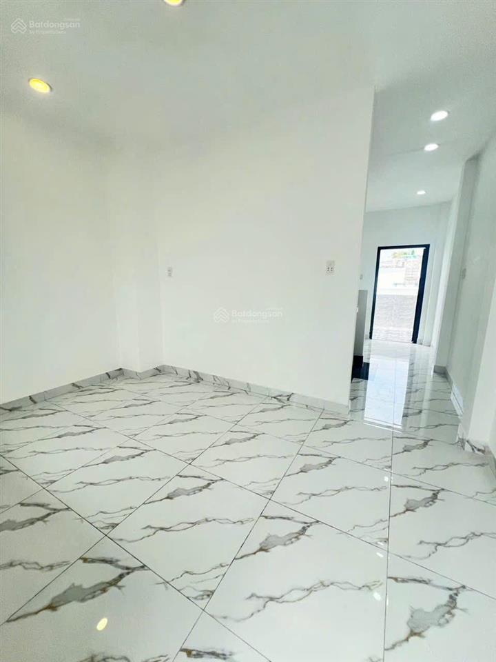 14 triệu nhà 4 tầng, 4pn, hẻm 5m thông ngay chợ lê văn quới, bình tân