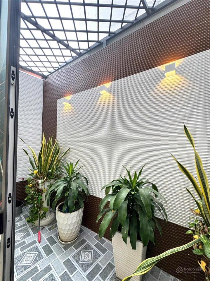 25 triệu/tháng  4x16m  3 lầu  5pn nhà mới 100% mặt tiền ấp chiến lược bình tân