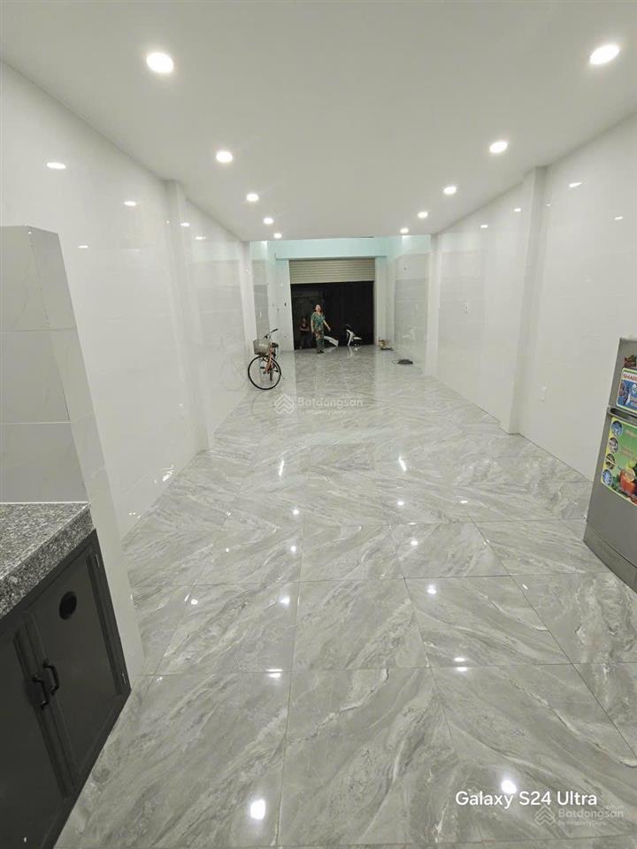 12tr  2pn  cho thuê nhà mới 100% giáp tân phú, p. bình hưng hòa