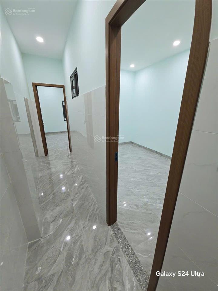 12tr  2pn  cho thuê nhà mới 100% giáp tân phú, p. bình hưng hòa