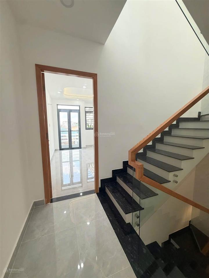 Giá hời khu o lò hl2  50m2 (4.2x12) 5 tầng xây mới 100%  giá chỉ 6.x tỷ