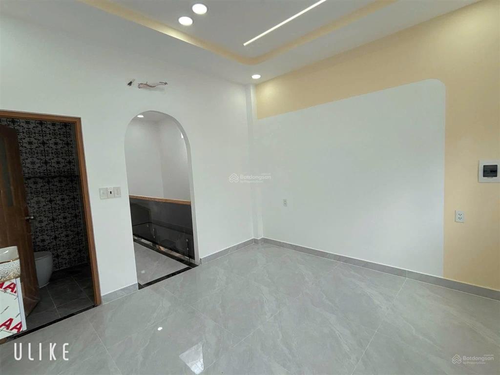 Bán nhà hẻm xe hơi 1/ sát mặt tiền tô hiệu, tân phú giá chỉ 6.75 tỷ (tl)