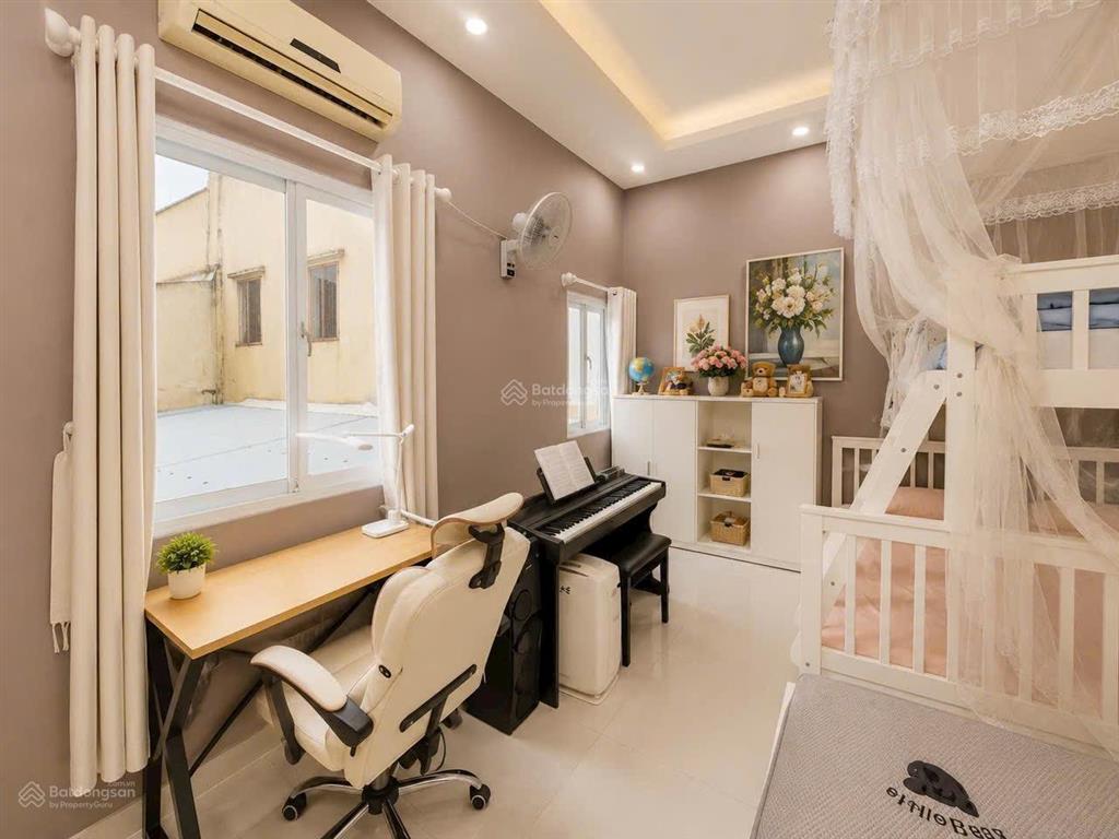 26tr  4.2x14m  2 lầu  4pn  cho thuê nhà mới đẹp full nội thất trần văn quang, tân bình