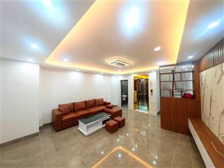 Tuyệt phẩm 7 tầng thang máy thông sàn  vị trí đỉnh chóp gần ô tô  2 thoáng trước sau.