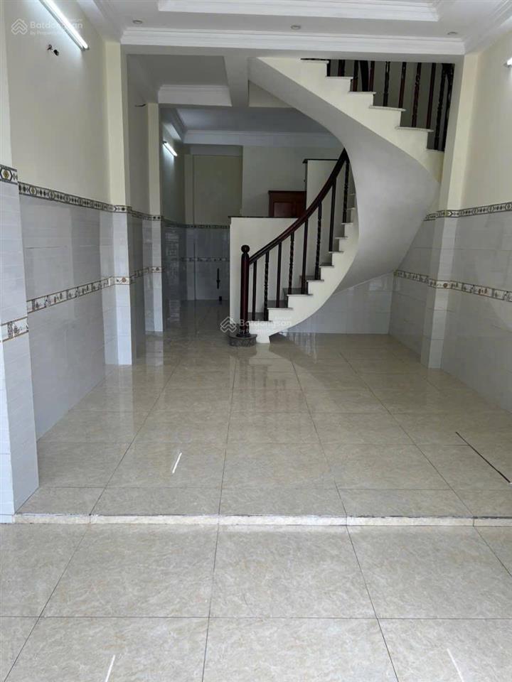 Bán nhà mặt tiền q12 tphcm gần chợ kinh doanh buôn bán cực tốt (3)