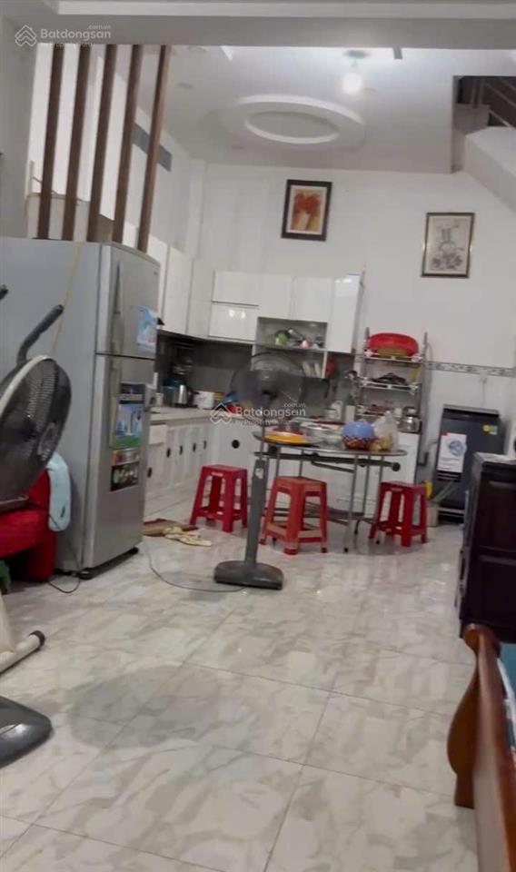 Bán nhà 3 tầng mặt tiền nhựa đông thạnh hóc môn thu nhập 18tr/tháng 7ty5(200)