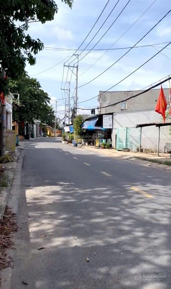 Bán nhà 3 tầng mặt tiền nhựa đông thạnh hóc môn thu nhập 18tr/tháng 7ty5(200)