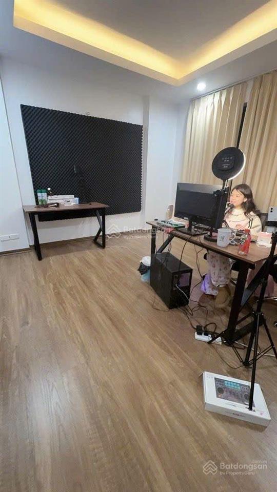 Dịch vọng cầu giấy lô góc 45m 6 tầng mặt tiền 5m  ô tô vào nhà kinh doanh đỉnh