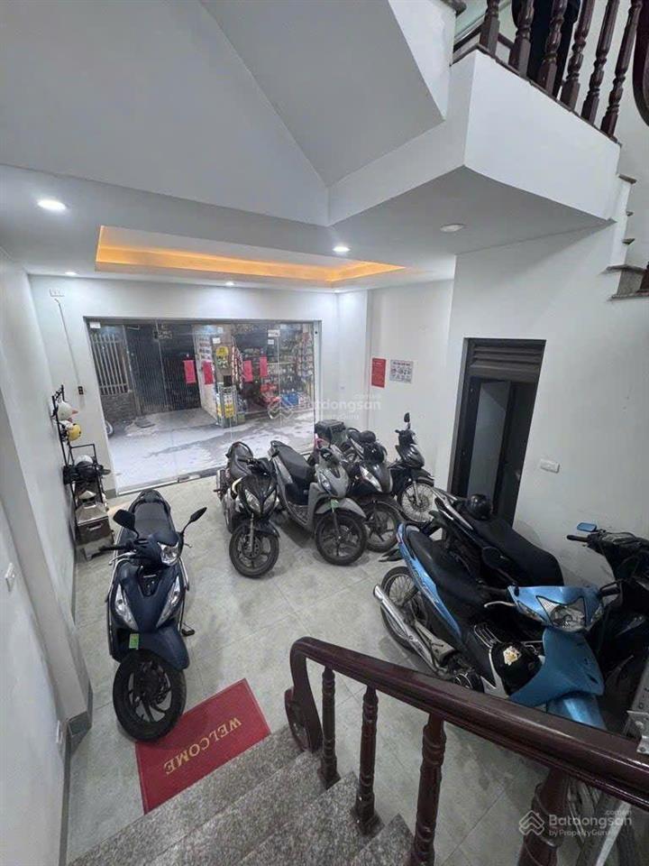 Dịch vọng cầu giấy lô góc 45m 6 tầng mặt tiền 5m  ô tô vào nhà kinh doanh đỉnh