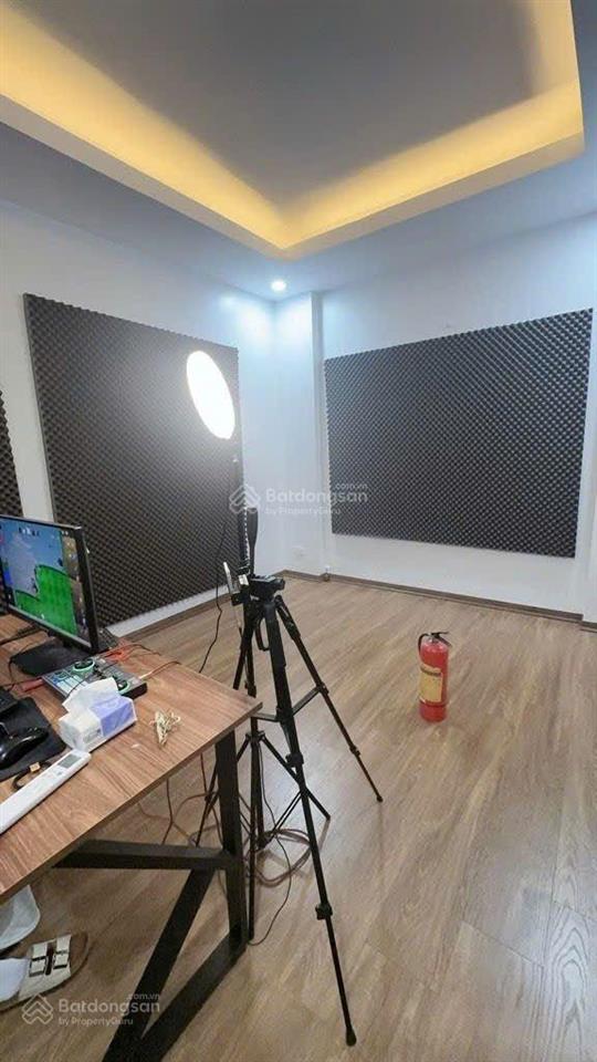 Dịch vọng cầu giấy lô góc 45m 6 tầng mặt tiền 5m  ô tô vào nhà kinh doanh đỉnh