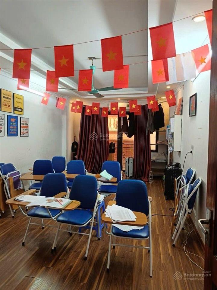 Phố mai dịch cầu giấy ô tô vào nhà 48m  6tầng 5 ngủ đầy đủ công năng nhà đẹp ở ngay, văn phòng