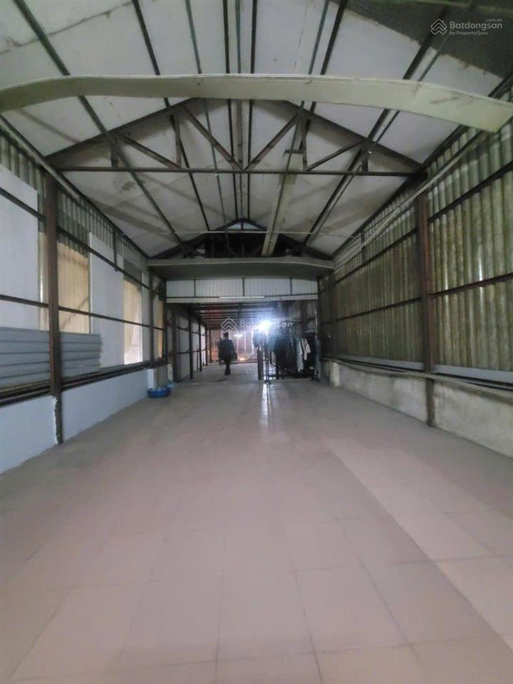 Mặt phố hồng hà hoàn kiếm 140m 3 tầng mặt tiền 4,5m kinh doanh bất chấp thể loại, vỉa hè rộng