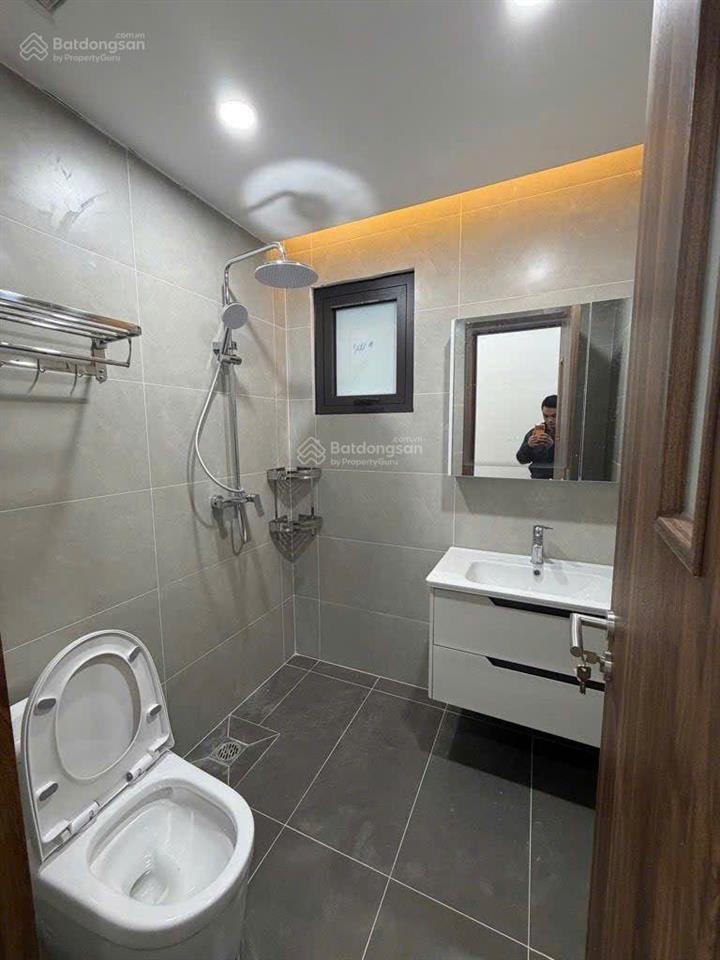 Giảm 1 tỷ  70m trần duy hưng  7 tầng + 1 tum  thang máy mặt tiền 4,5m ô tô vào nhà, kd đỉnh