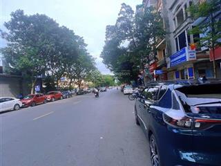 Vip mặt phố trần quốc hoàn, cầu giấy 60m 6 tầng ô chờ thang máyvỉa hè đá bóng kinh doanh đỉnh