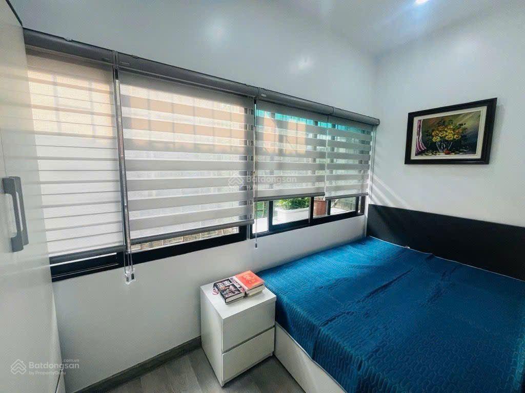 Tập thể tư lệnh bộ đội biên phòng phố trần bình 68m 3pn  2wc full nội thất, ô tô đỗ cửa