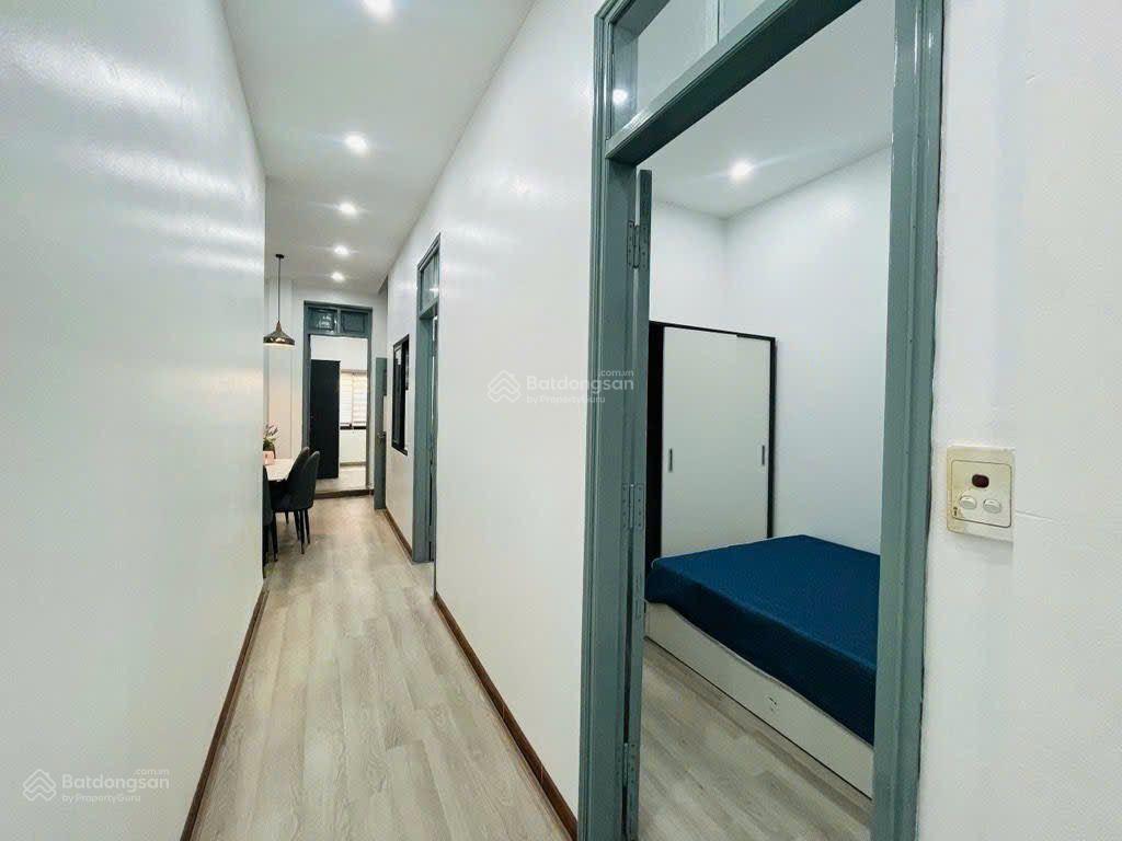 Tập thể tư lệnh bộ đội biên phòng phố trần bình 68m 3pn  2wc full nội thất, ô tô đỗ cửa