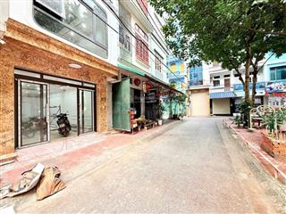 Phố mạc thái tổ, cầu giấy 50m 7 tầng thang máy full nội thất 5 sao kinh doanh đỉnh vị trí vip