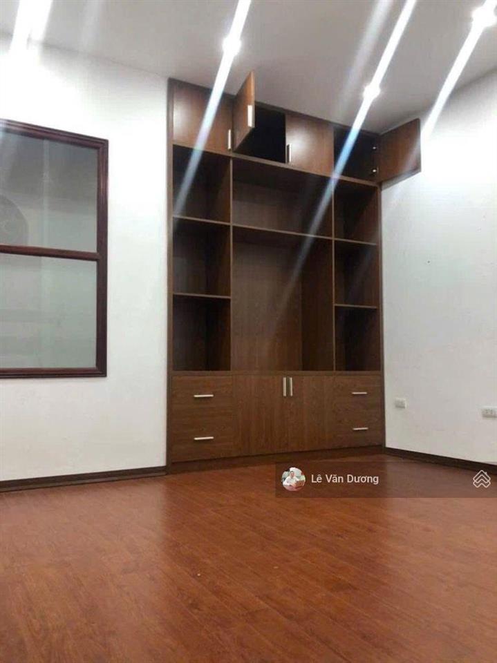 Phân lô vip phố duy tân 50m 5 tầng mặt tiền 4m ô tô tránh, vào nhà, hiếm nhà bán  kinh doanh