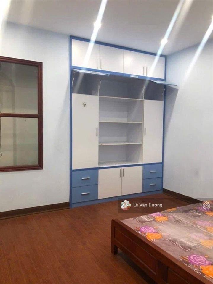 Phân lô vip phố duy tân 50m 5 tầng mặt tiền 4m ô tô tránh, vào nhà, hiếm nhà bán  kinh doanh