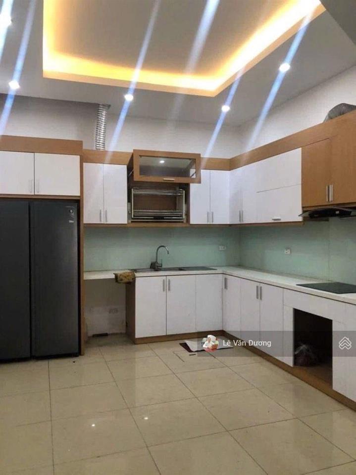 Phân lô vip phố duy tân 50m 5 tầng mặt tiền 4m ô tô tránh, vào nhà, hiếm nhà bán  kinh doanh