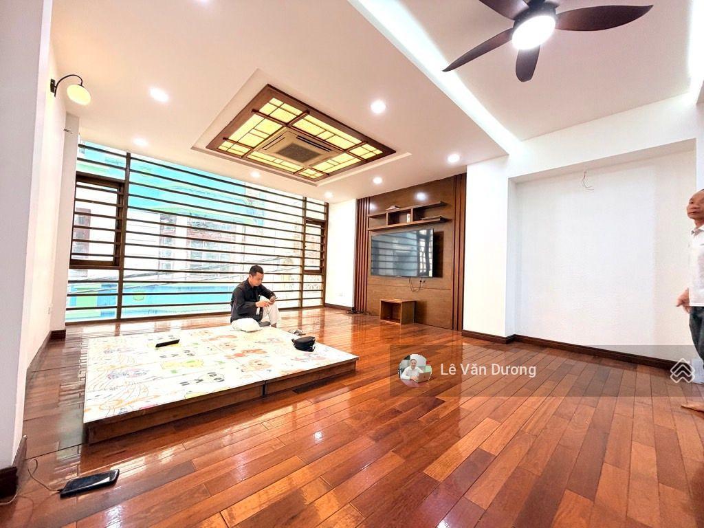 Giảm sâu trần duy hưng 60m 5 tầng,ô chờ thang máy mặt tiền 5m ôtô tránh, ngủ trong nhà, kd đỉnh
