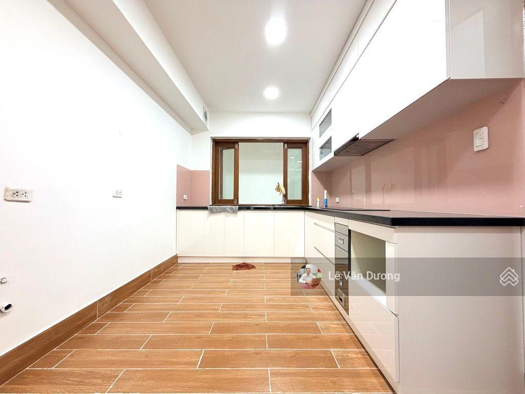 Giảm sâu trần duy hưng 60m 5 tầng,ô chờ thang máy mặt tiền 5m ôtô tránh, ngủ trong nhà, kd đỉnh