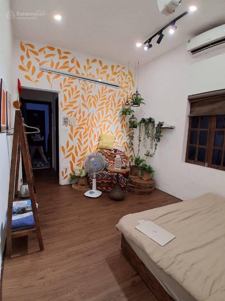 Mặt phố chùa hà, cầu giấy54m  4 tầng đối diện discover, kinh doanh đỉnh ngàydòng tiền 60tr/tha